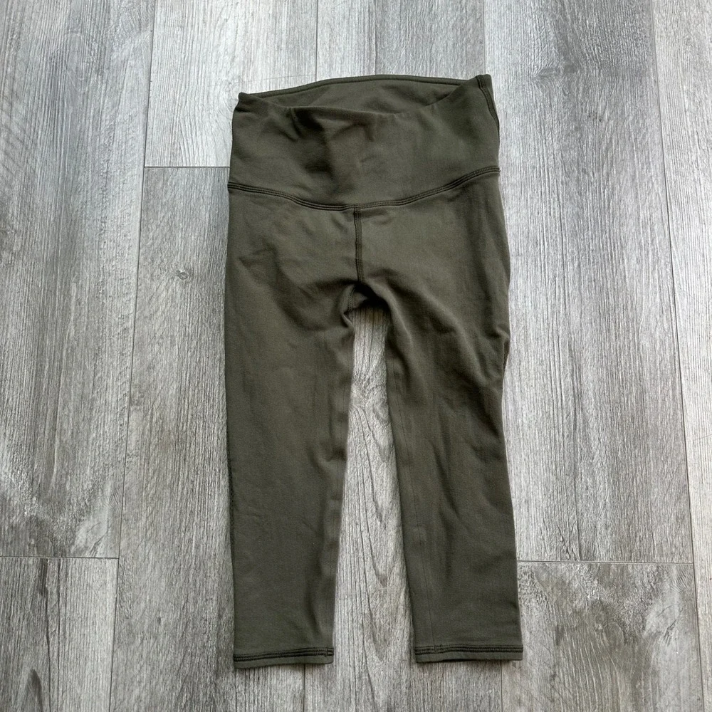 Lululemon Olive Green Mesh Capri Leggings XS womens 14